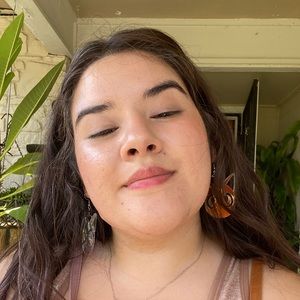 Meet your Posher, Vanessa